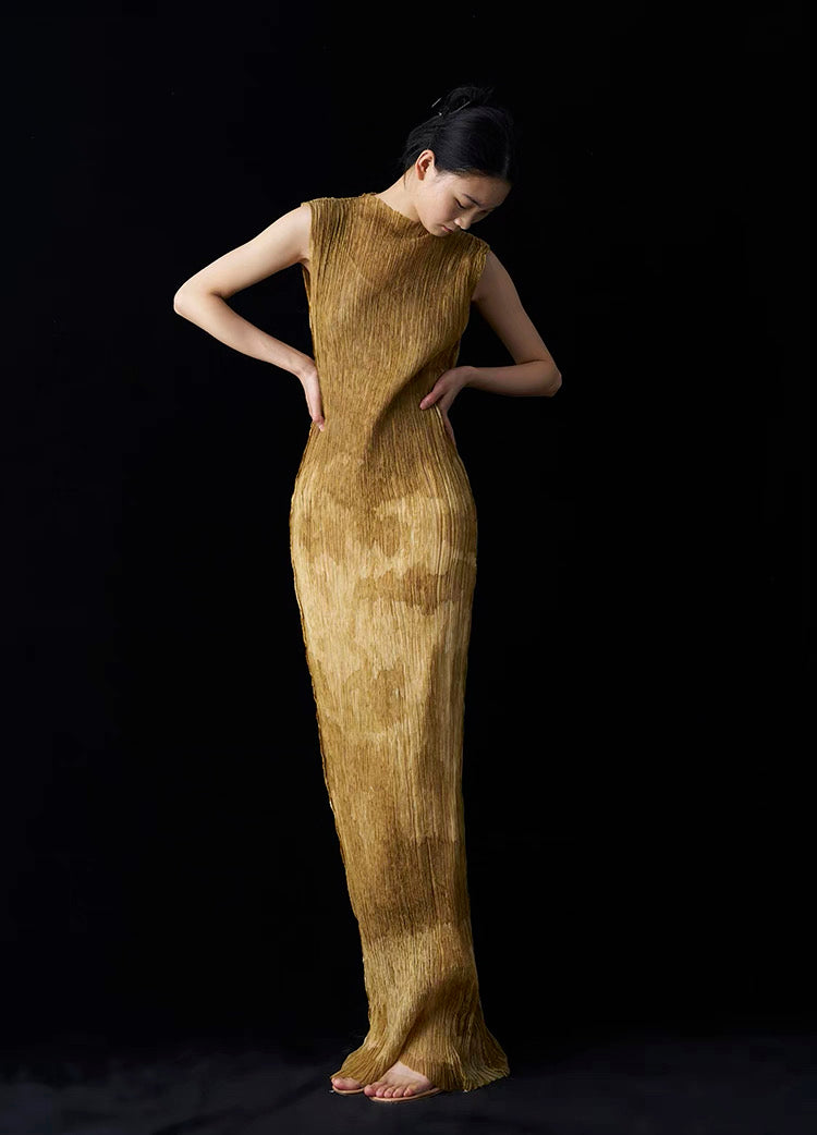 Summer New Arrival – Colour - Washed in Gobi StyleTie-Dye Mulberry Silk Sleeveless Maxi Dress with Oil-Painting Effect